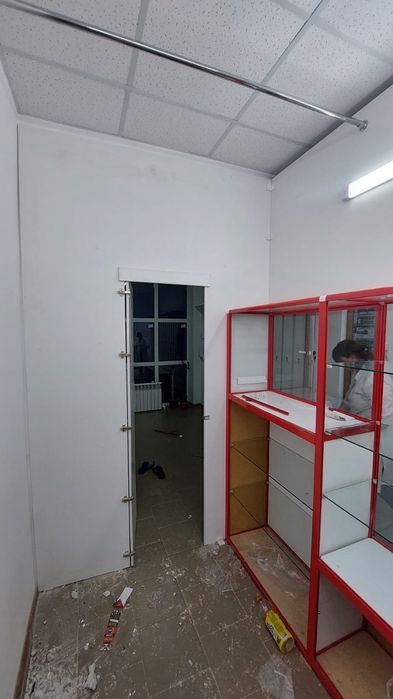 Продам витрину бутик в Шубарши (Сарколь)