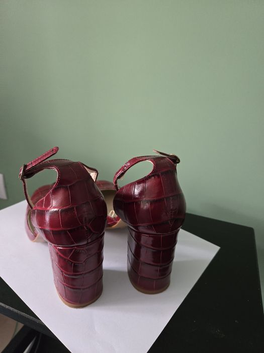 Кожени дамски обувки Zara 38 номер