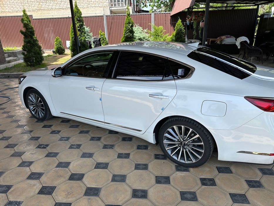 Продам машину Kia K7 2017 год, автомат