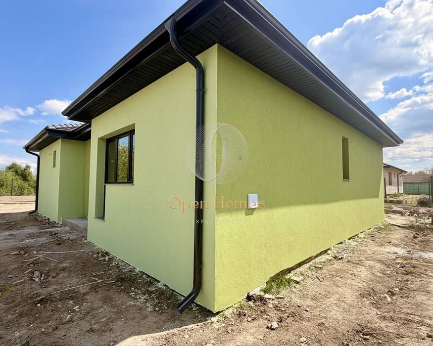 Къща в Пловдив, област-с.Скутаре площ 133 цена 228000