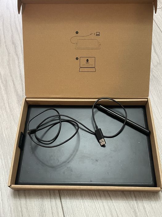 Графический планшет One by Wacom Medium (CTL-672)
