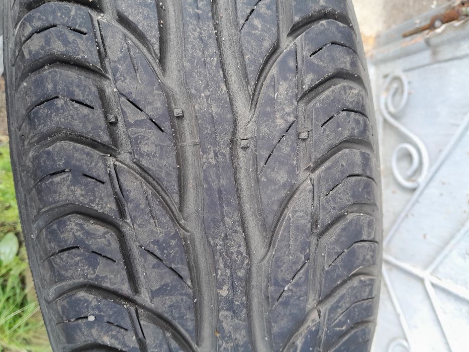 Jenti si anvelope auto