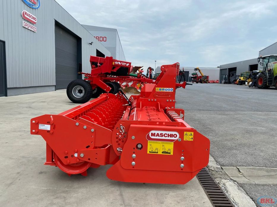 Maschio DELFINO SUPER DL 2300, 2500, 3000 Grapa rotativa profesionala, tavalug Packer, rezistenta, rot/min : 352
