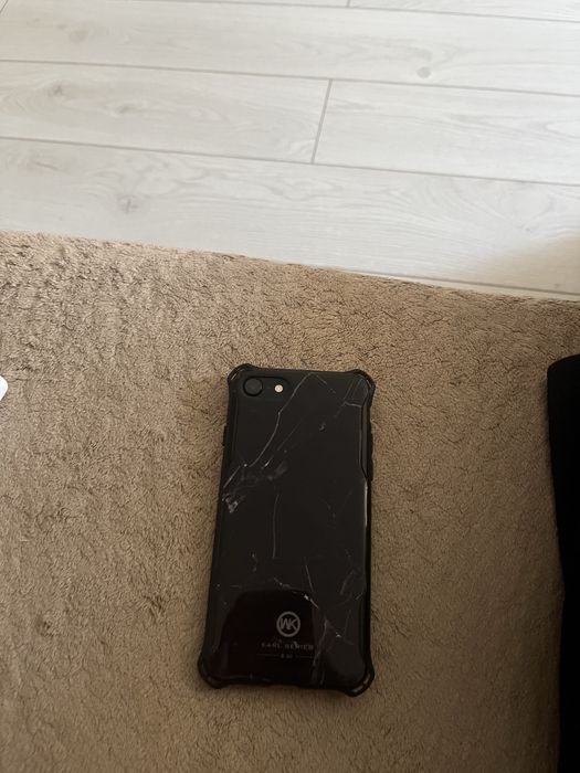I phone SE 2020 Айфон