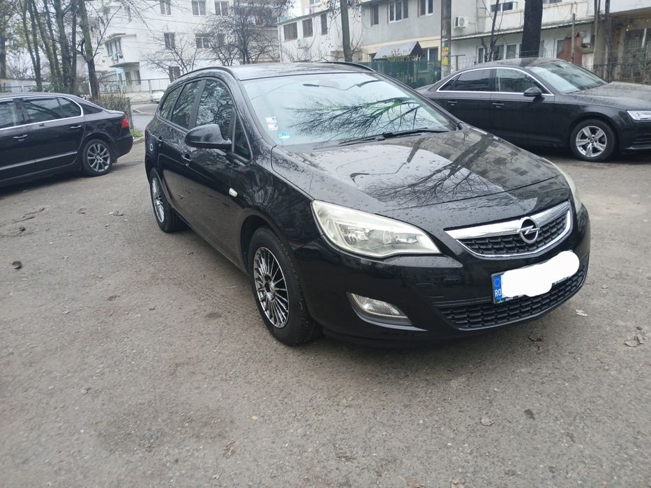 Opel Astra An 2011