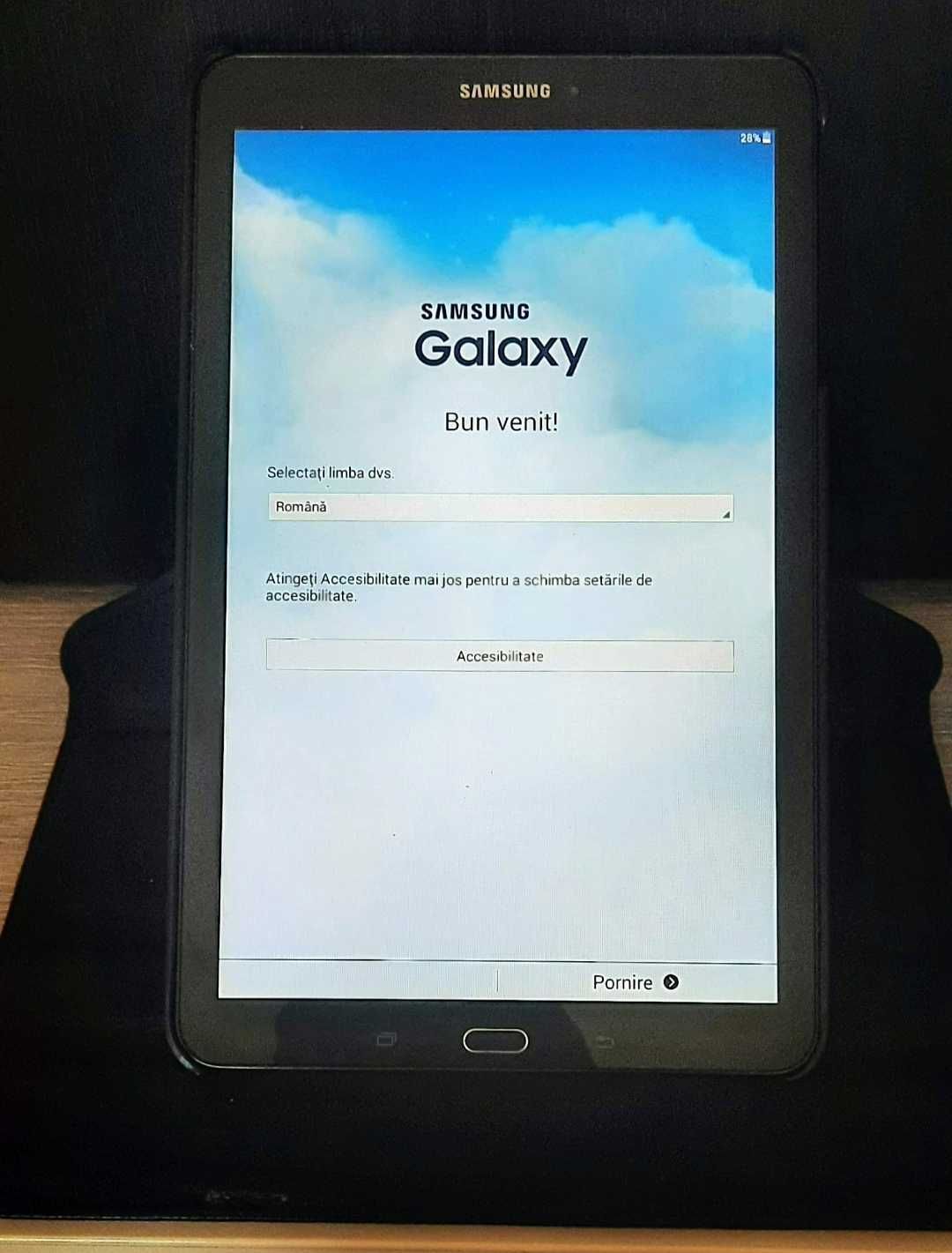 Transparent neck currency Tableta SAMSUNG Galaxy Tab E T560, 9,6", Quad-Core 1.3GHz, 8GB, negru  Reghin • OLX.ro