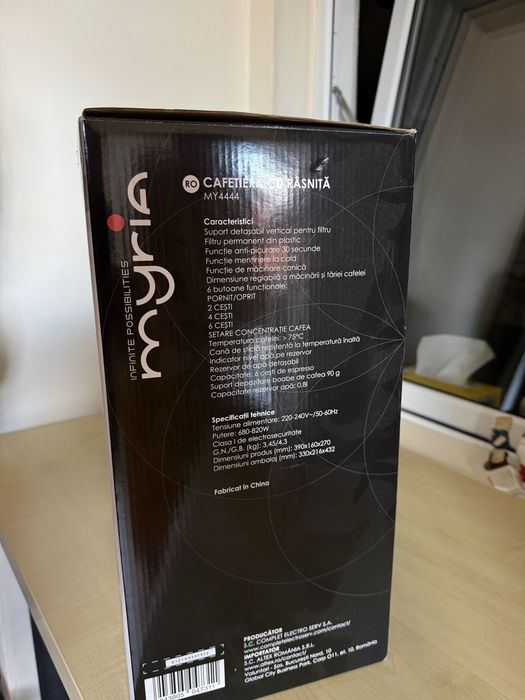 Cafetieră / filtru de cafea cu râșniță incorporată Myria MY4444, în stare impecabilă (aproape nouă), folosită foarte puțin
