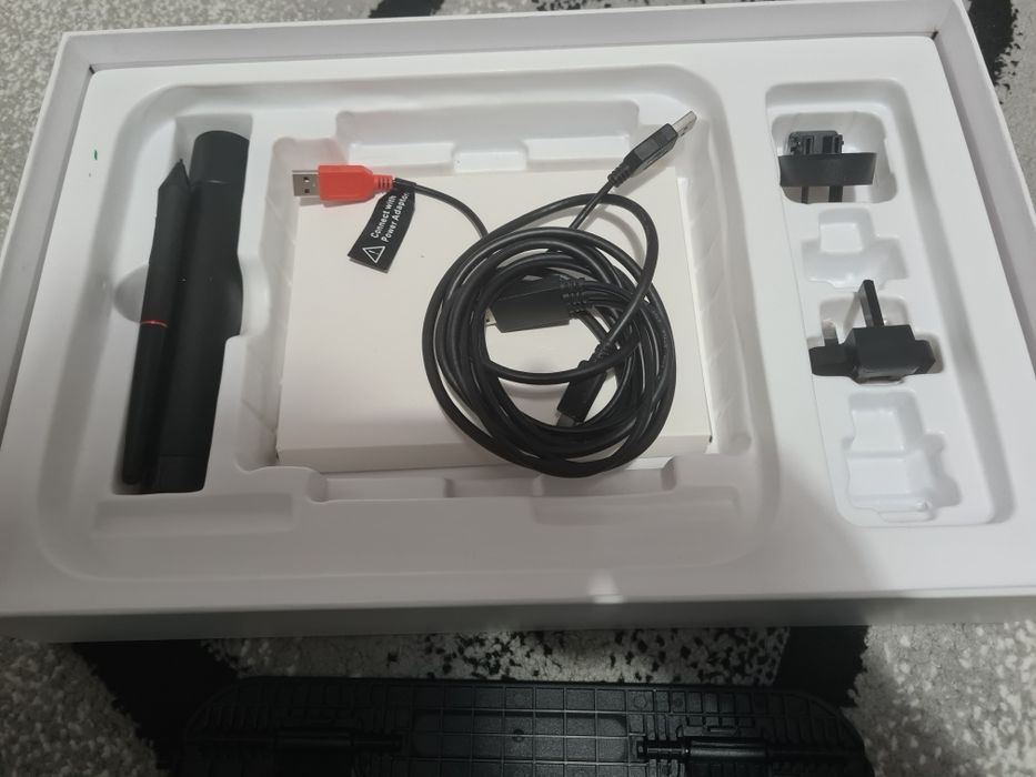 Tabletă grafică Artist 13.3 Pro