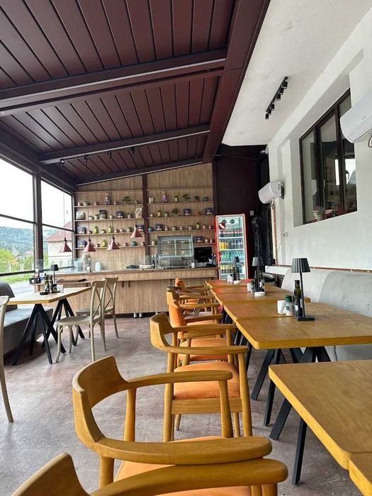 Spatiu comercial de inchiriat - restaurant cu terasa – DN1 Busteni