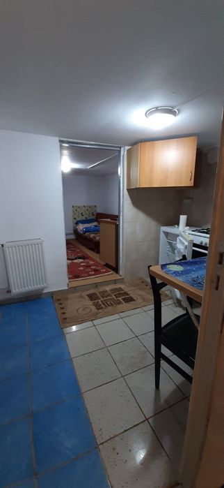 Închiriez chirie la casa