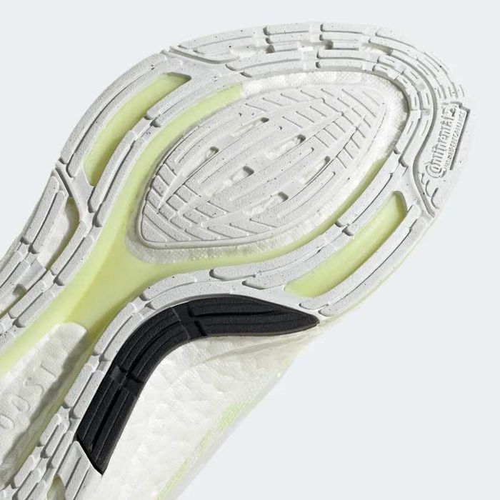 Дамски обувки  ADIDAS ULTRABOOST 22   размери 38.5,39.5,40.5