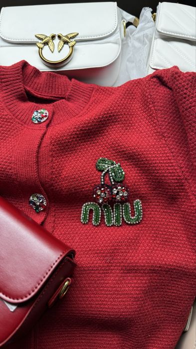 Уникална жилетка в размери С и М