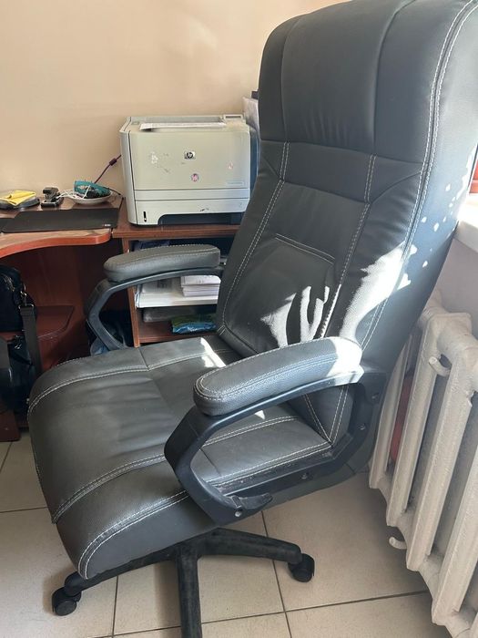 Продам кресло удобное