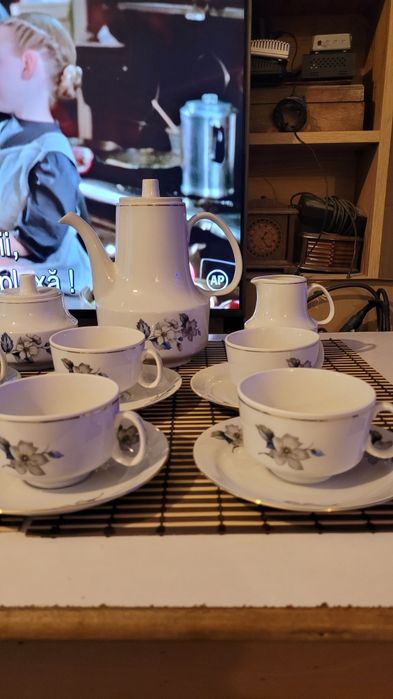 Set vintage din porțelan