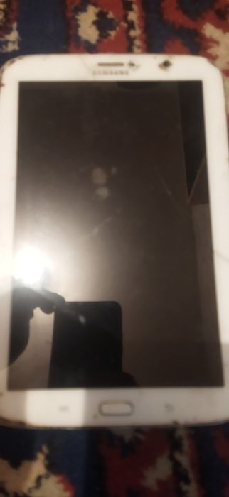 Продам планшет  срочно