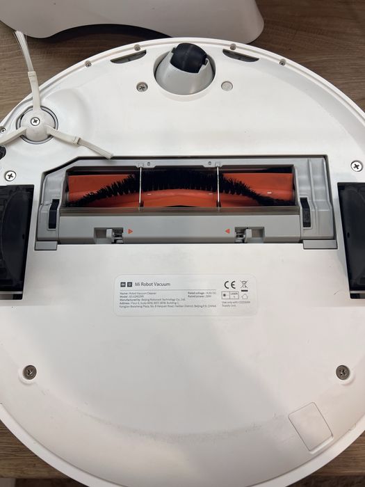 Робот прахосмукачка