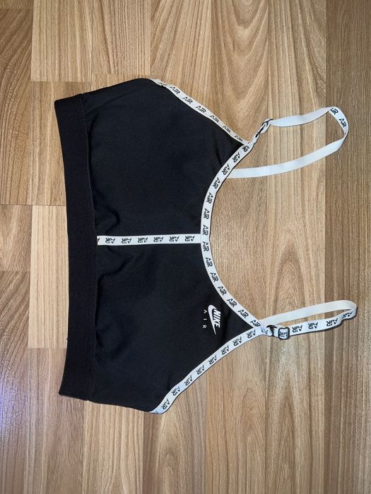 Топ Nike женский