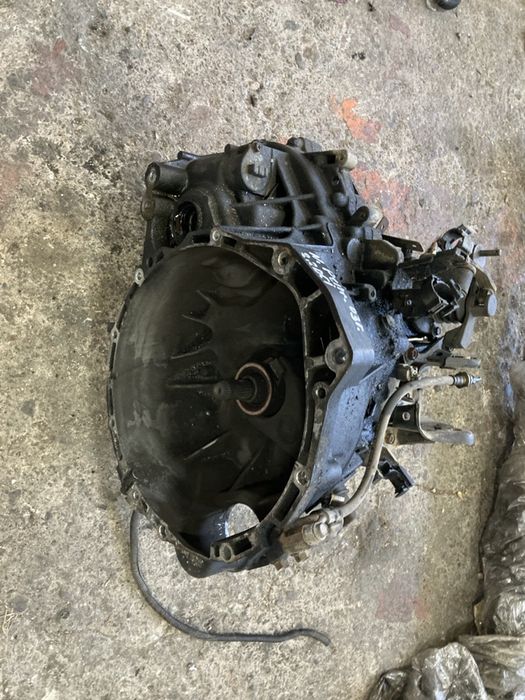 Nissan primera 2003г 2.2dci скоростна кутия 5ск