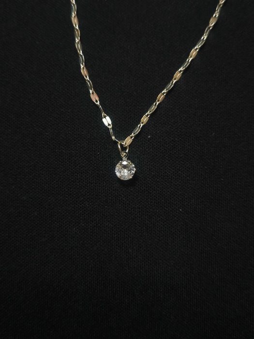 Сребърни дамски колиета с Мойсанит