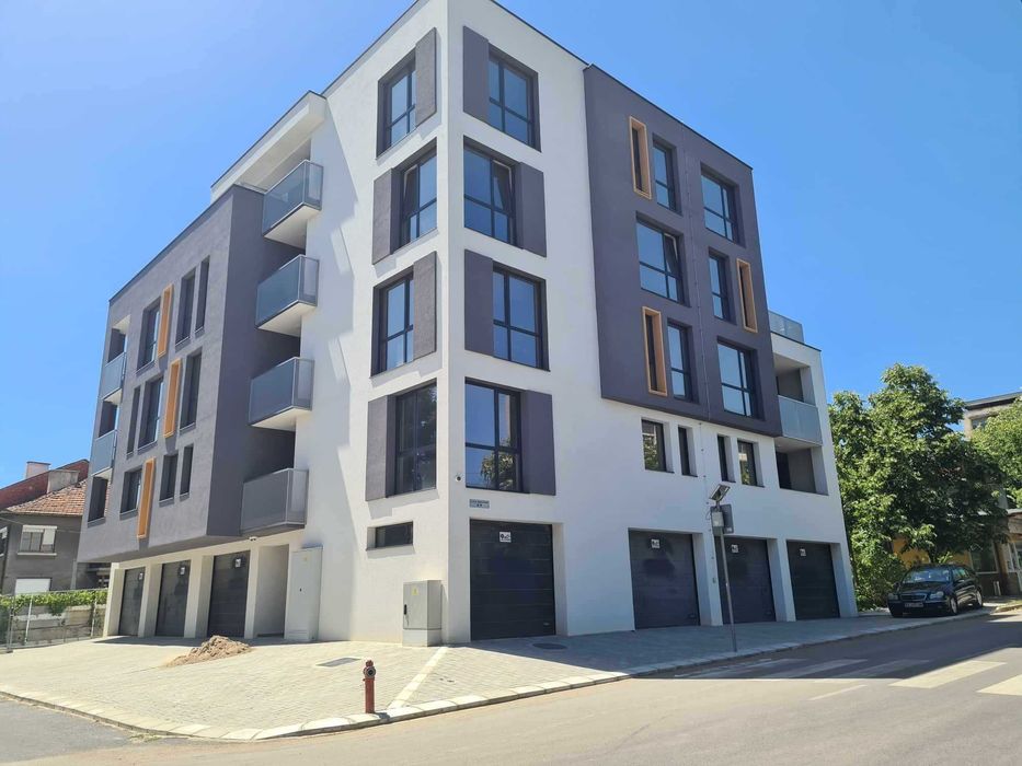 Продава се Тристаен апартамент в Хасково, Куба - 94 кв.м за 1321 €/кв.м - Снимка #12