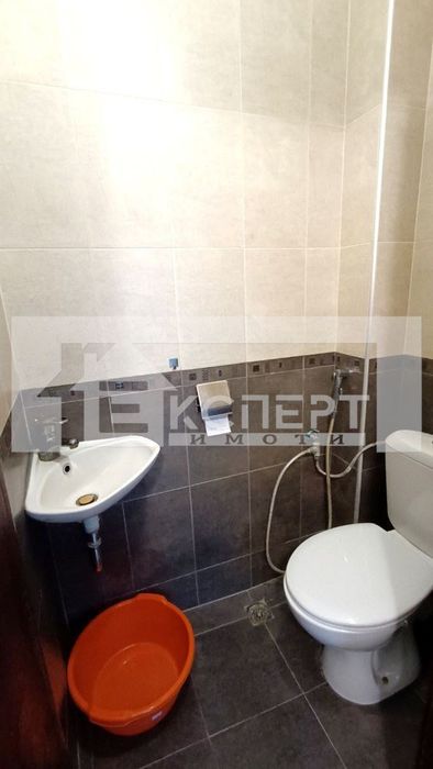 Дава се под наем Тристаен апартамент в Пловдив, Център - 98 кв.м за 612 € - Снимка #9