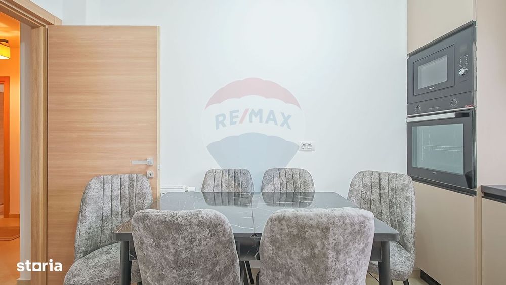 Apartament cu 3 camere, prima închiriere, în zona Tractorul