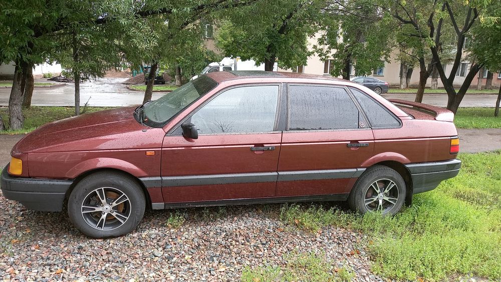 Продам машину 1.7 тг