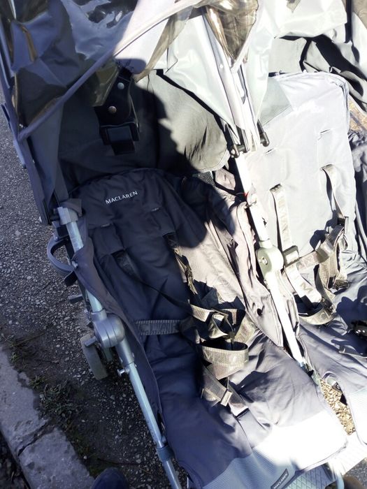 Продавам количка макларън за близнаци и породени