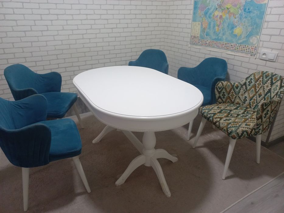 Продаеться мебель