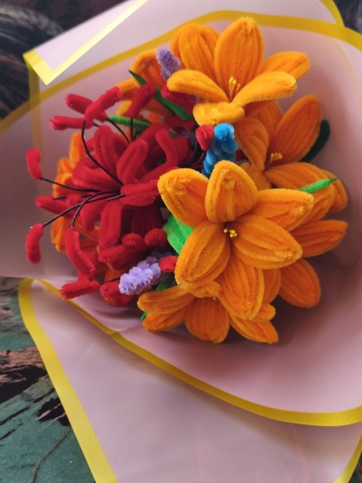 Buchet Floral din sarma plusata