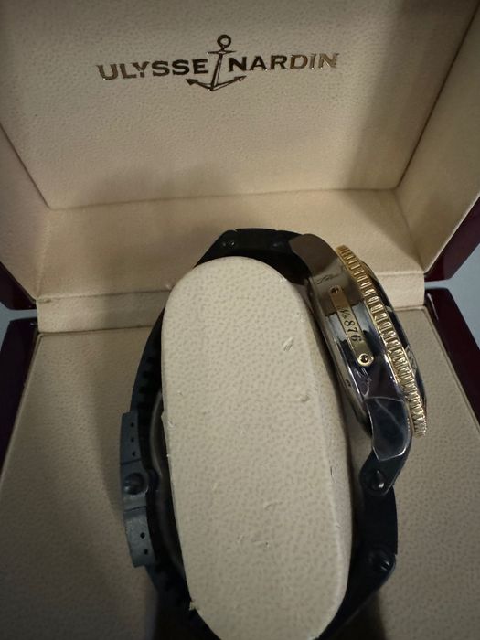 Злато и стомана  Ulysse Nardin Maxi Marine Rose Gold