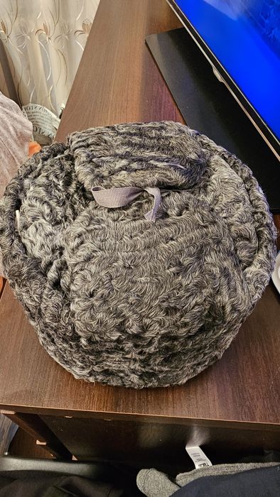Продам каракулевую шапку