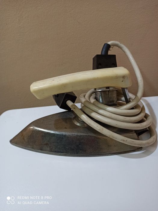 Ютия  антикварни.