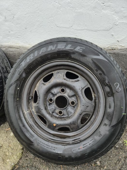 Продам комплект летних шин