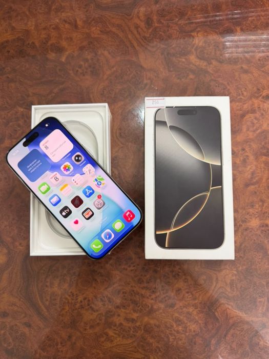 Iphone 16 pro 256 gb в отличном состоянии