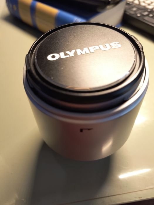 Vând aparat foto Panasonic G7