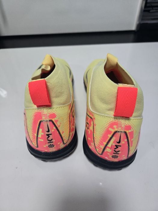 Футболни обувки Nike Mercurial 38.5