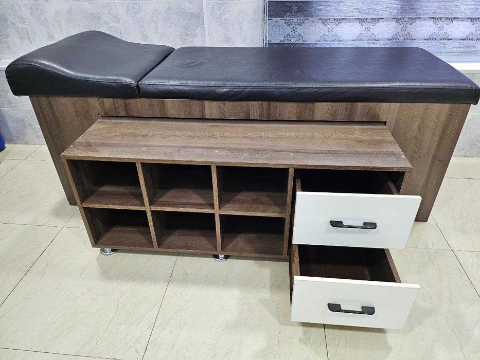 Медицинская кушетка