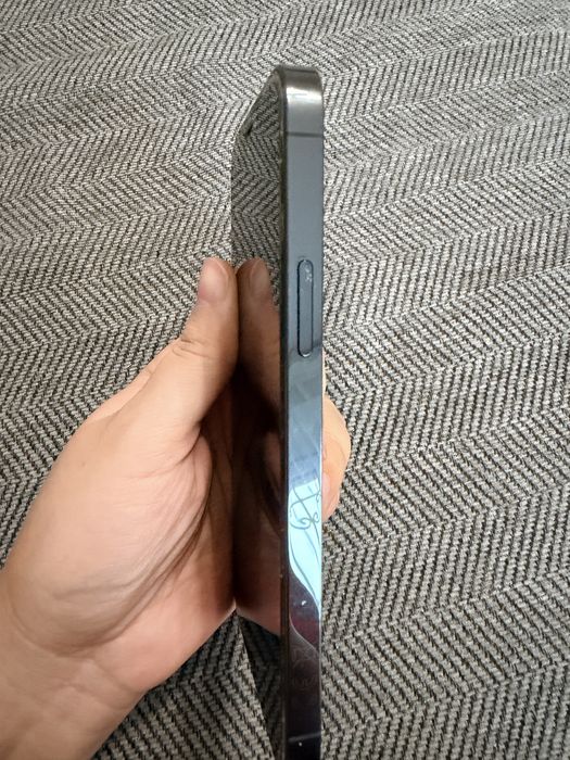 Iphone 12 pro, в комплекте с подарками