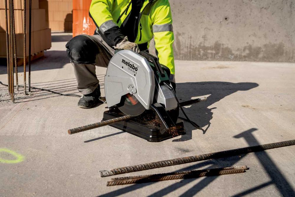 Монтажная пила Metabo CS 22-355