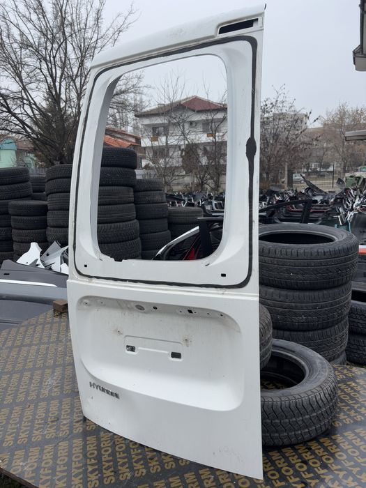 Врата Hyundai H1 H300