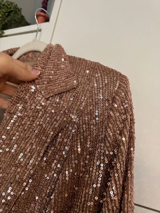 Сако с пайети за повод Fashion nova официално