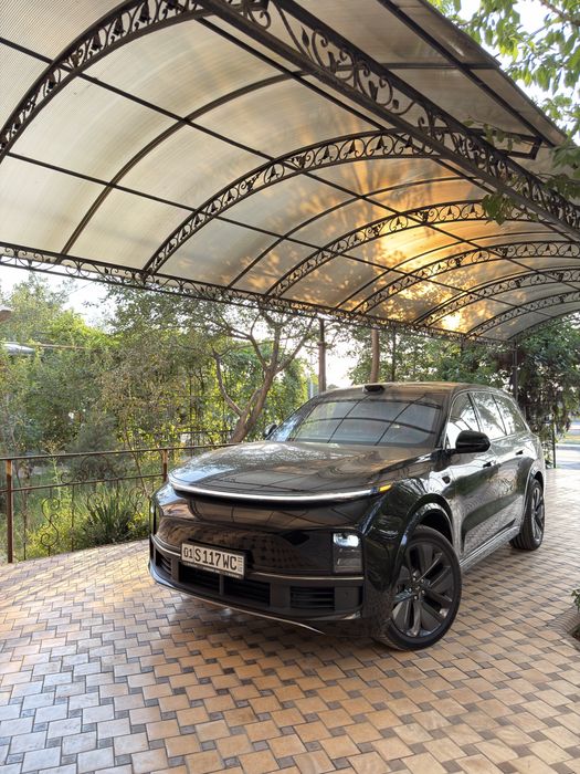 Li 9 MAX YENG‼️ xali salon xidiyam ketmagan 5.400 km yurgan srochna.