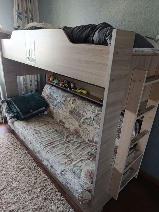 Двухярусная диван-кровать