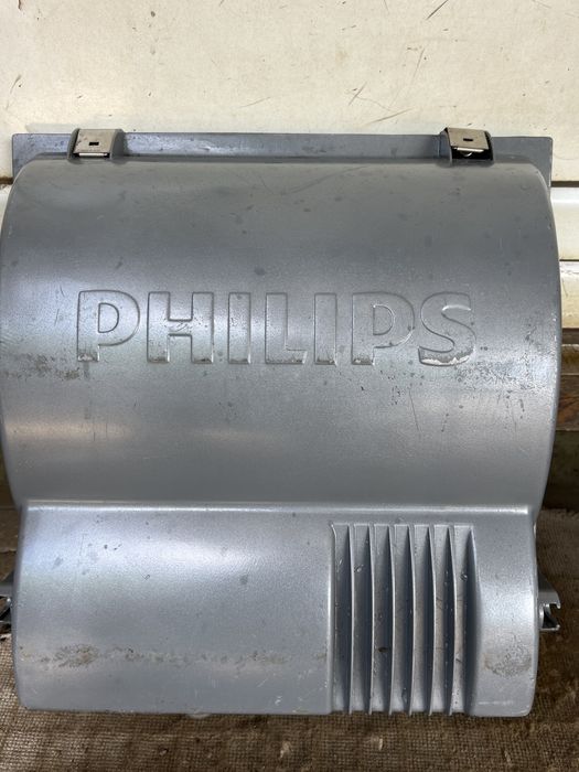 Tip produs: Proiector Phillips Tempo 3 RVP351 250 W