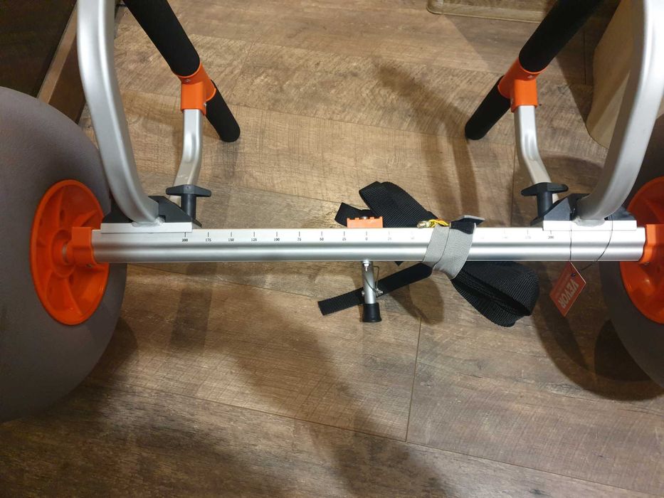 Carucior pentru caiac