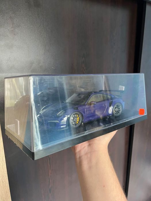 Minichamps 1:18 Porsche 991.1 911 purple 222pc