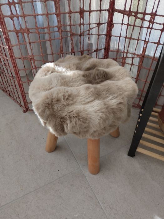 Трикрако столче ( табуретка ) от Перу