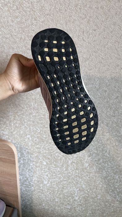 Adidas кроссовки