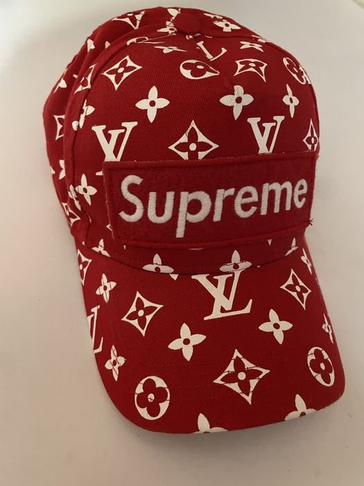 Шапка Supreme,носена не повече от 2 пъти